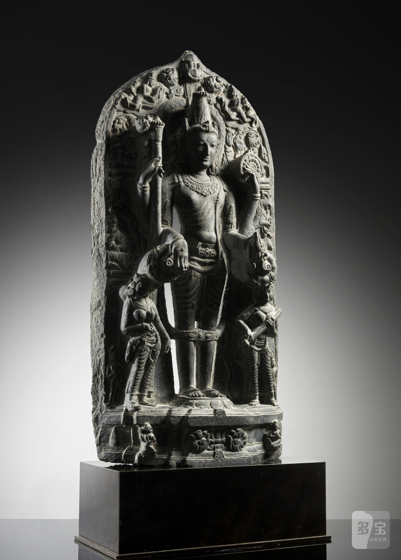 A FINE AND LARGE PHYLLITE STONE STELE DEPICTING VISHNU